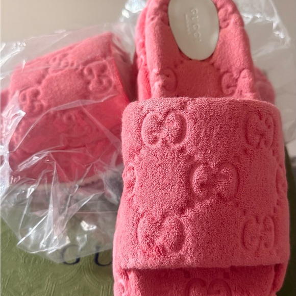 Gucci Pink Terrycloth Slides - Picture 1 of 9